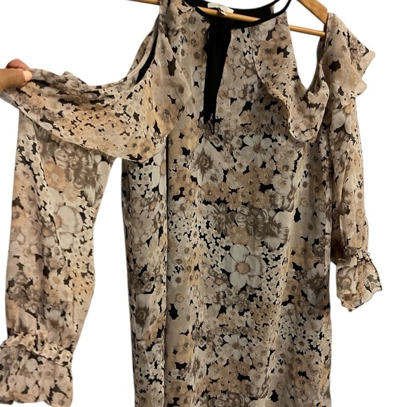 Joie Black and Beige Patterned Top - Picture 4 of 9